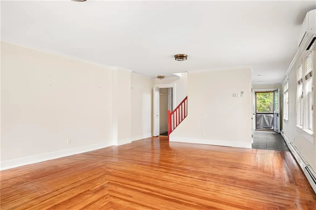 7 Marsh Street Newport RI 02840