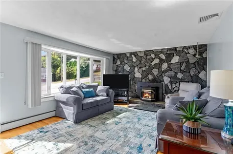 87 Hilltop Road Cumberland RI 02864