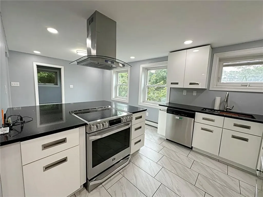 199 Manila Avenue Woonsocket RI 02895