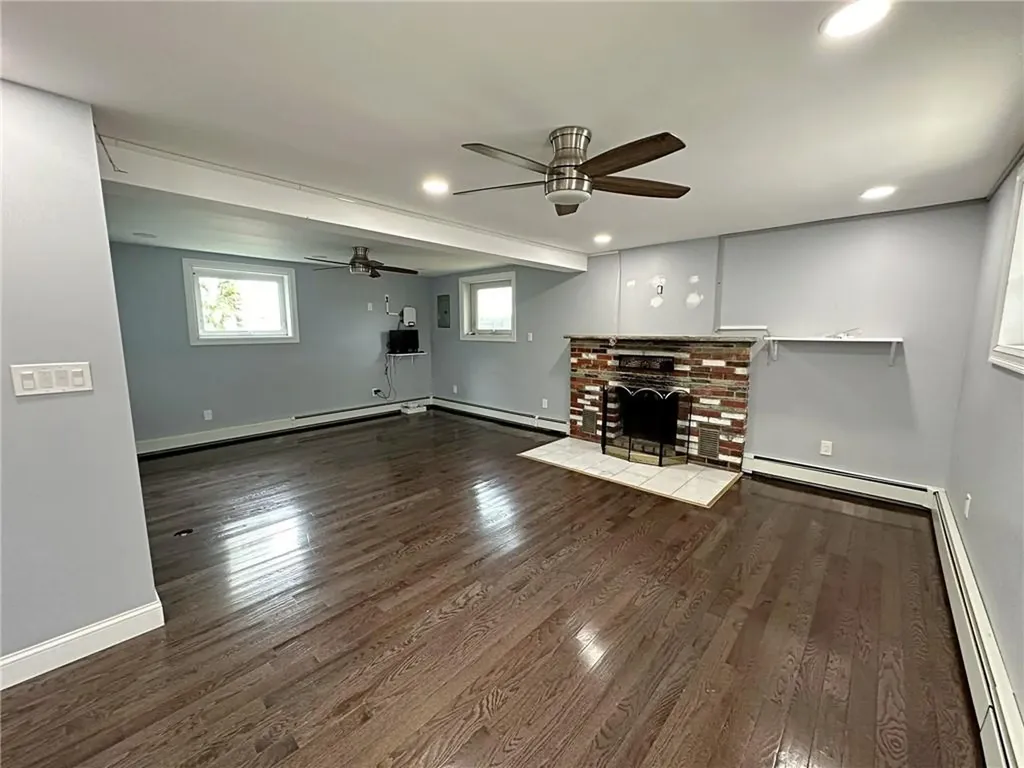 199 Manila Avenue Woonsocket RI 02895
