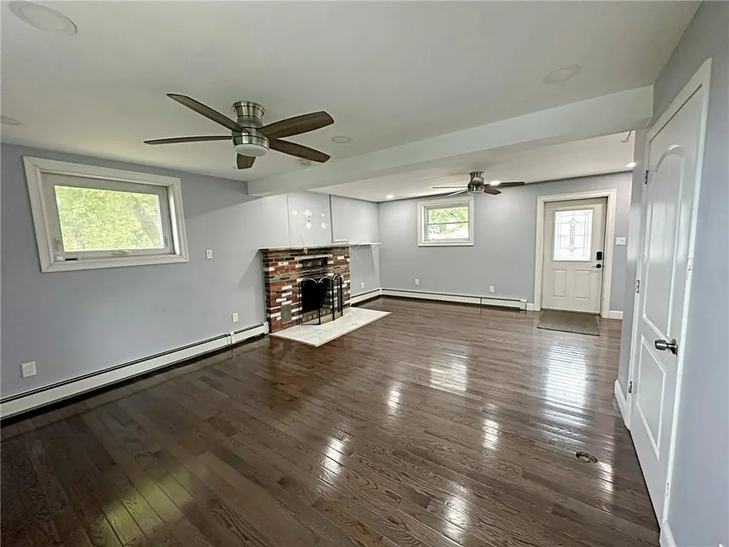 199 Manila Avenue Woonsocket RI 02895