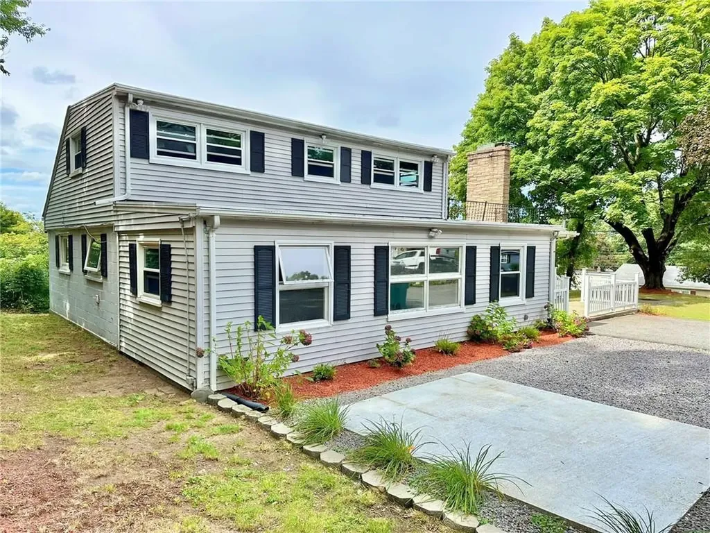 199 Manila Avenue Woonsocket RI 02895