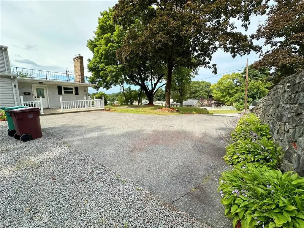 199 Manila Avenue Woonsocket RI 02895