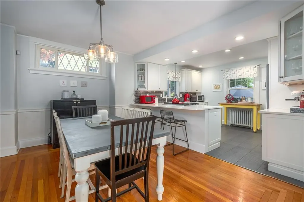 335 Rochambeau Avenue Providence RI 02906