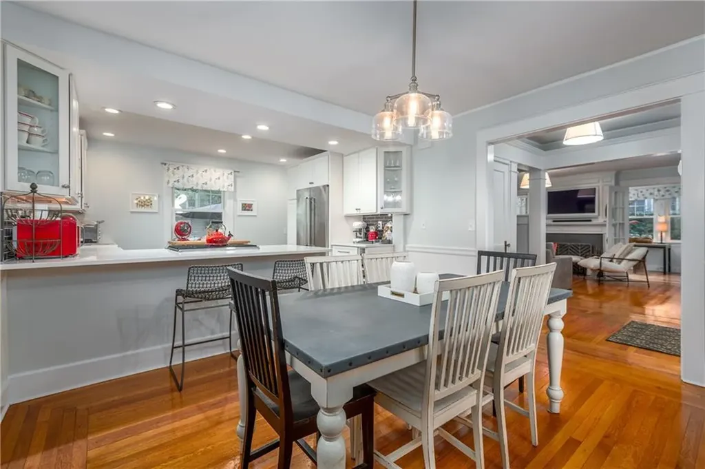 335 Rochambeau Avenue Providence RI 02906