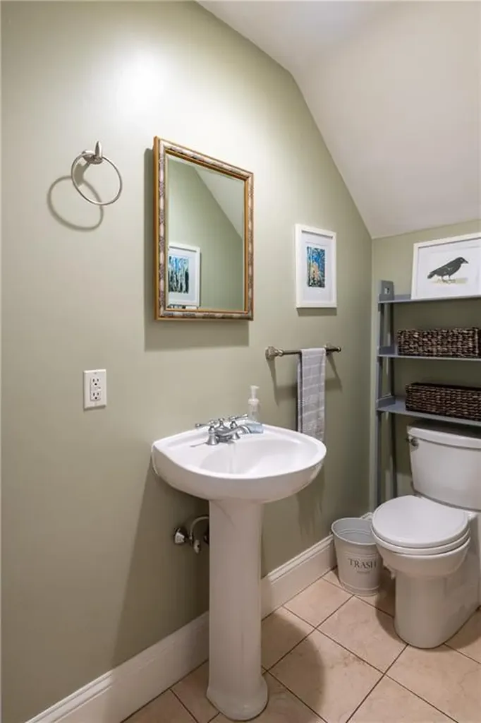335 Rochambeau Avenue Providence RI 02906