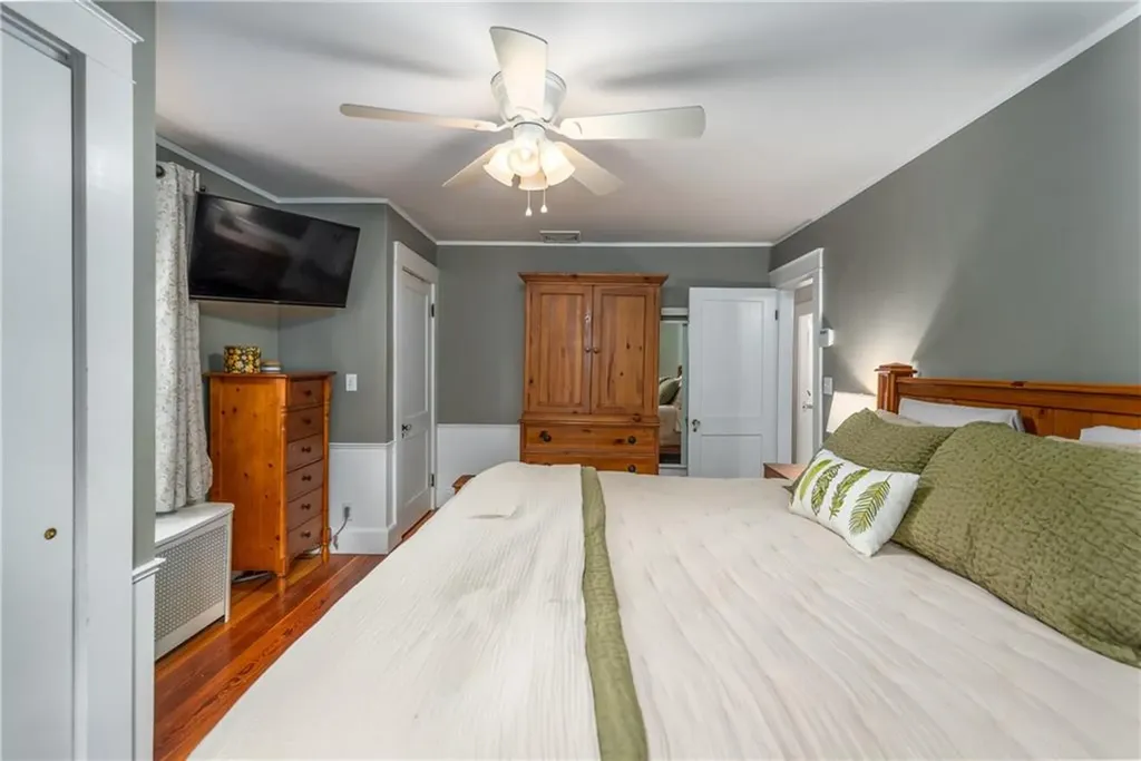 335 Rochambeau Avenue Providence RI 02906