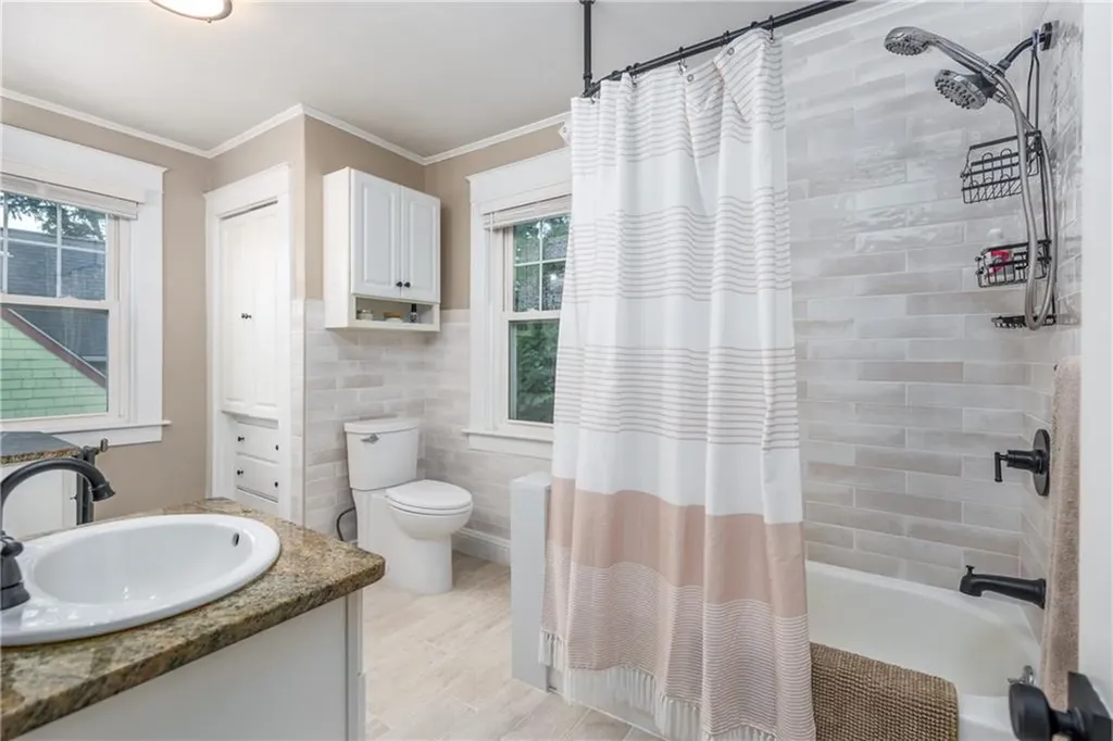 335 Rochambeau Avenue Providence RI 02906