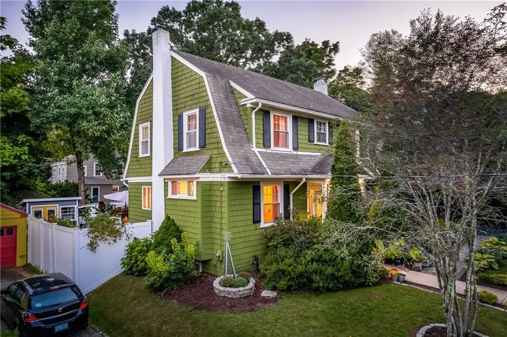 335 Rochambeau Avenue Providence RI 02906