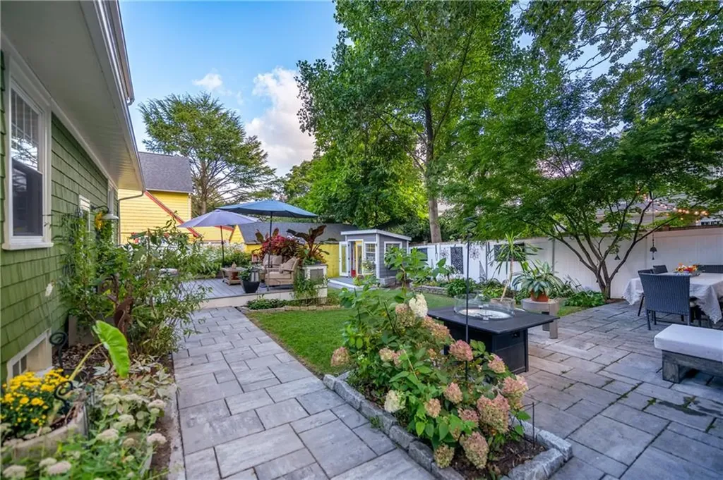 335 Rochambeau Avenue Providence RI 02906