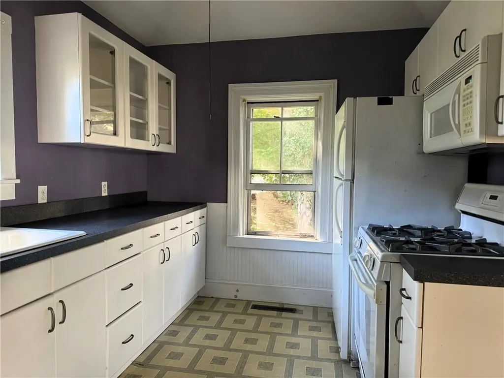 15 Greene Street Warren RI 02885