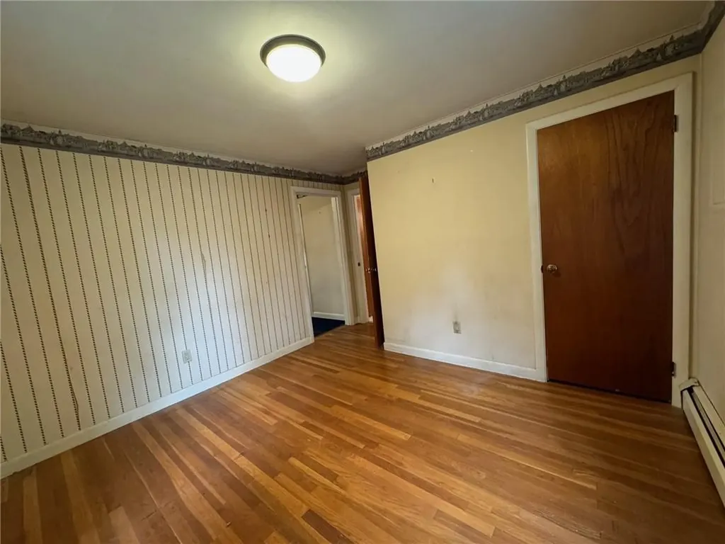 36 Colonial Road Bristol RI 02809