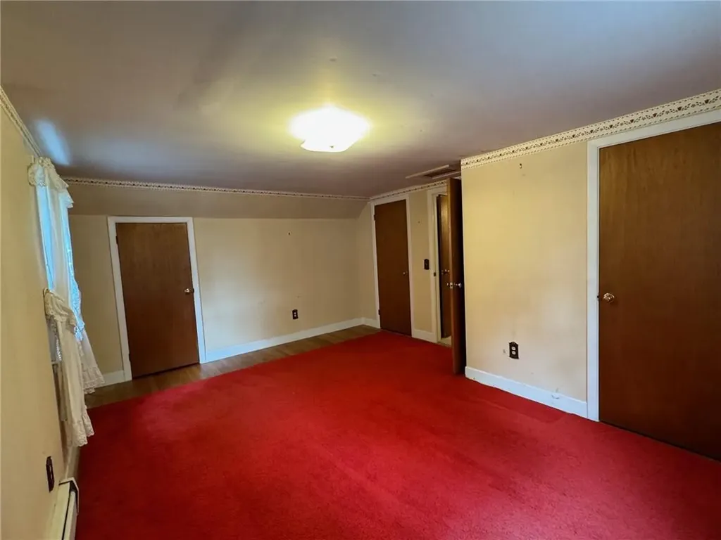 36 Colonial Road Bristol RI 02809