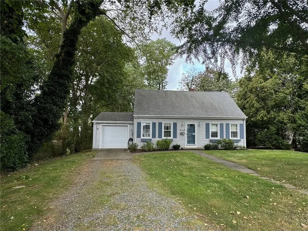 36 Colonial Road Bristol RI 02809