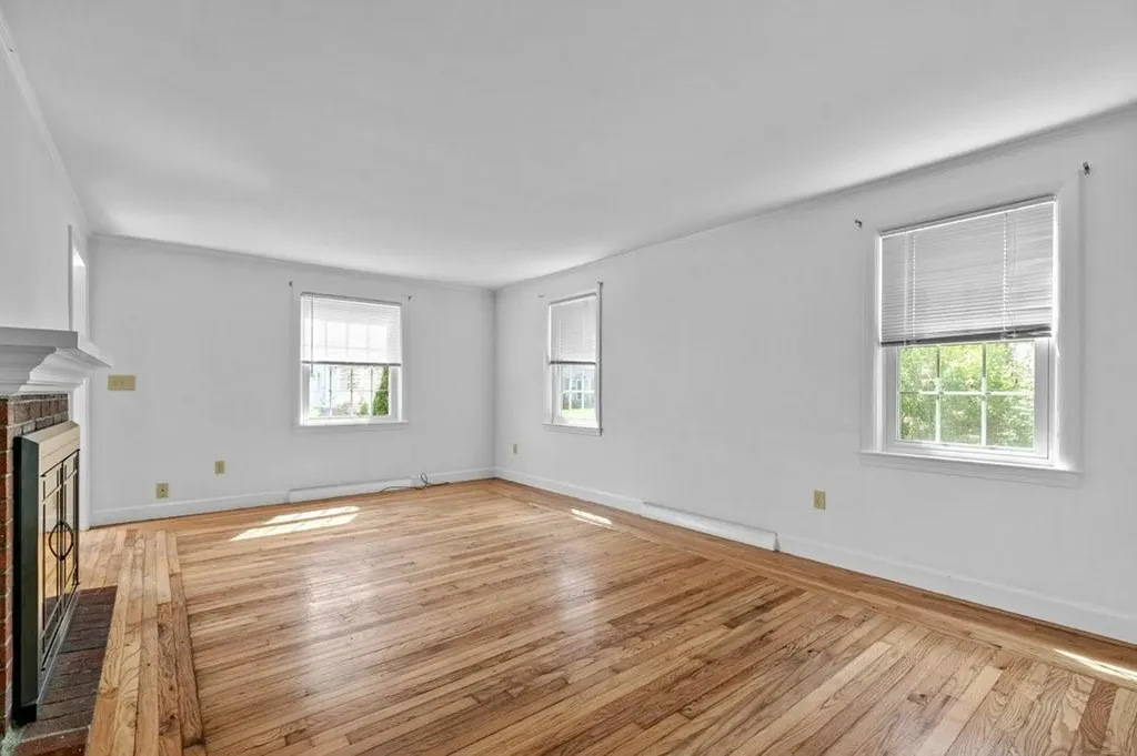 3 Donald Drive Middletown RI 02842