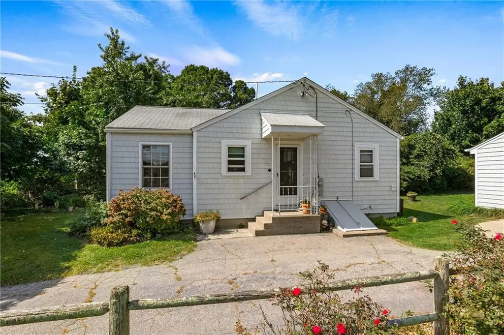 257 Foddering Farm Road Narragansett RI 02882