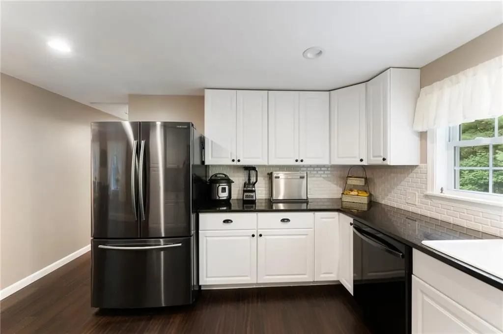 60 North Road Hopkinton RI 02833