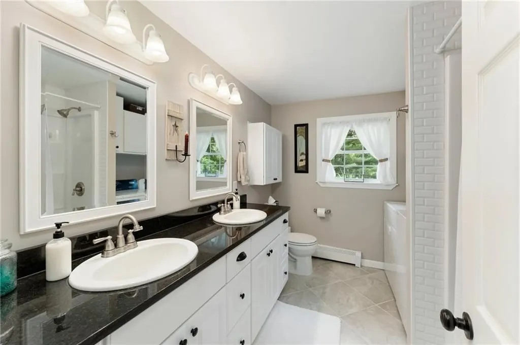 60 North Road Hopkinton RI 02833