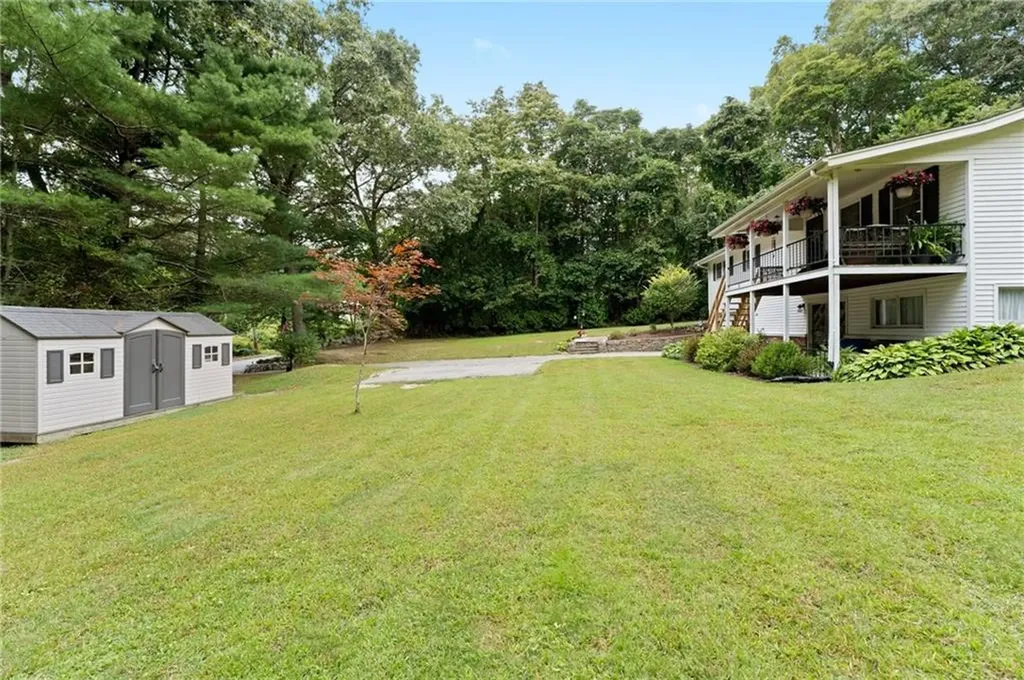 60 North Road Hopkinton RI 02833