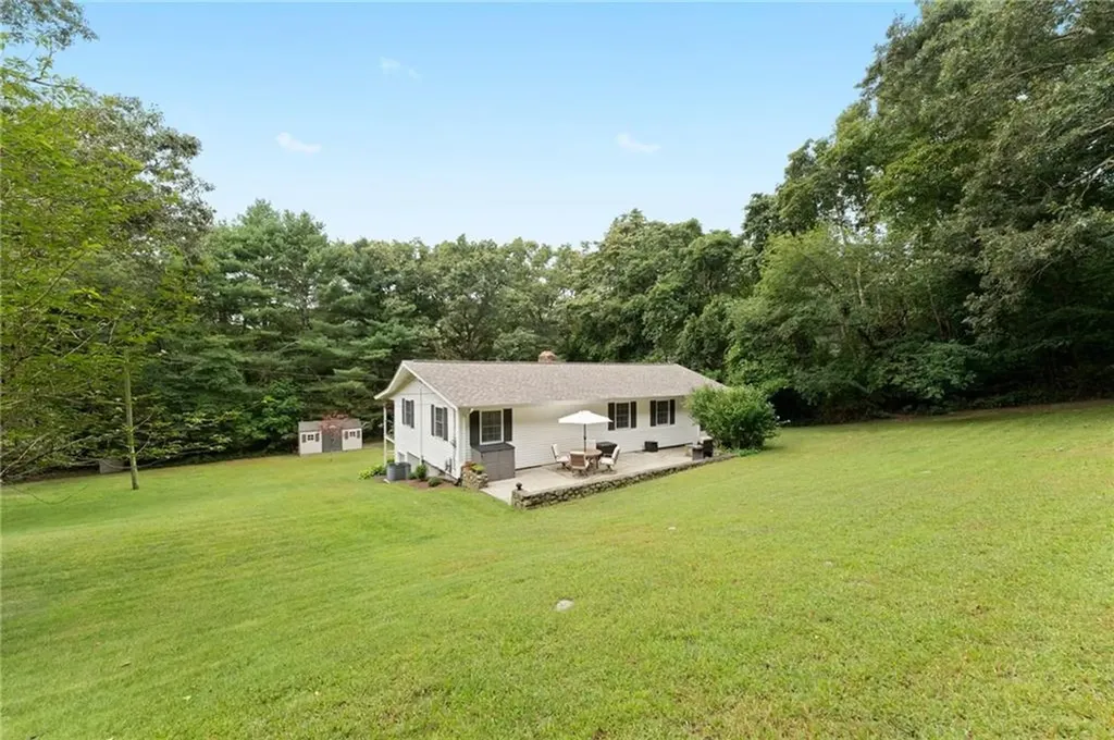 60 North Road Hopkinton RI 02833