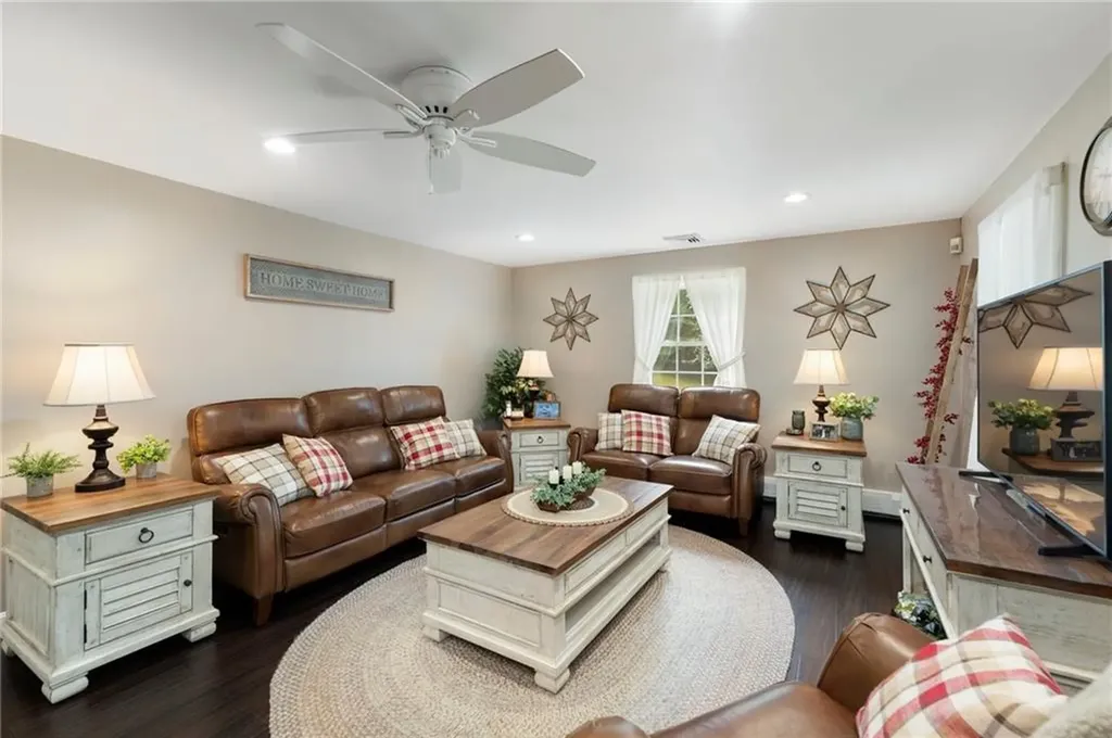 60 North Road Hopkinton RI 02833