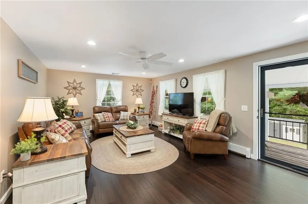 60 North Road Hopkinton RI 02833