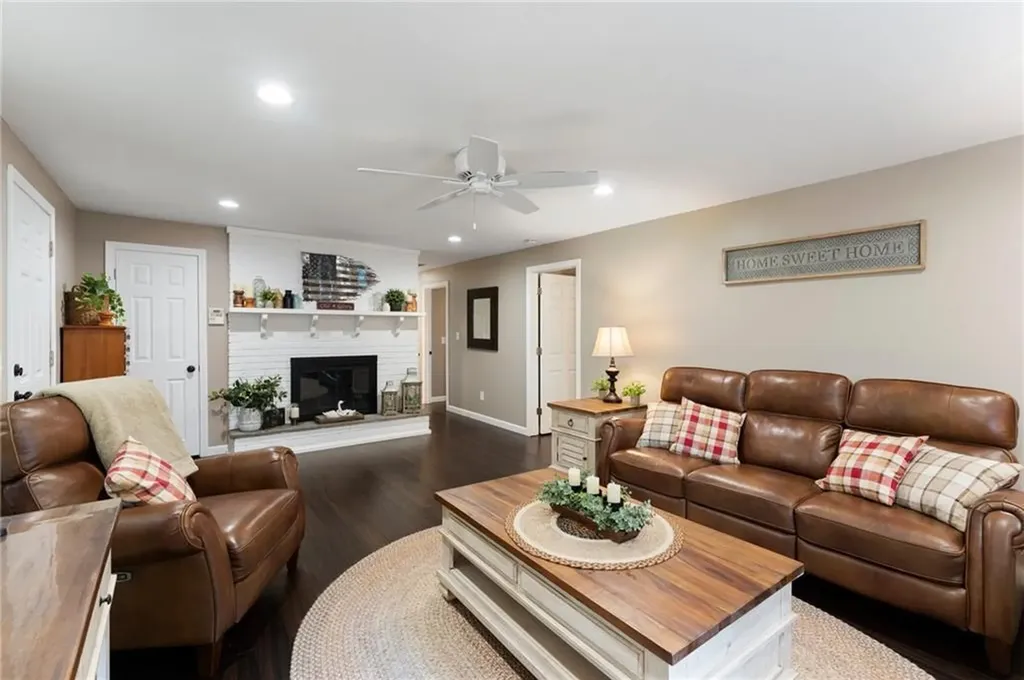 60 North Road Hopkinton RI 02833