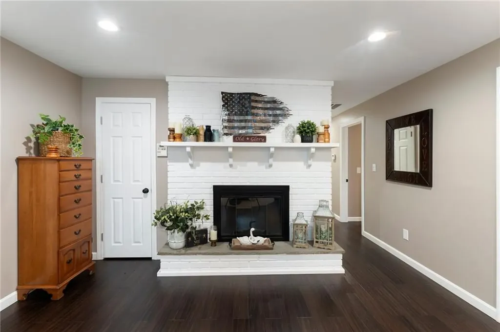 60 North Road Hopkinton RI 02833