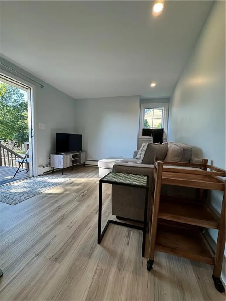223 Wapping Road Portsmouth RI 02871