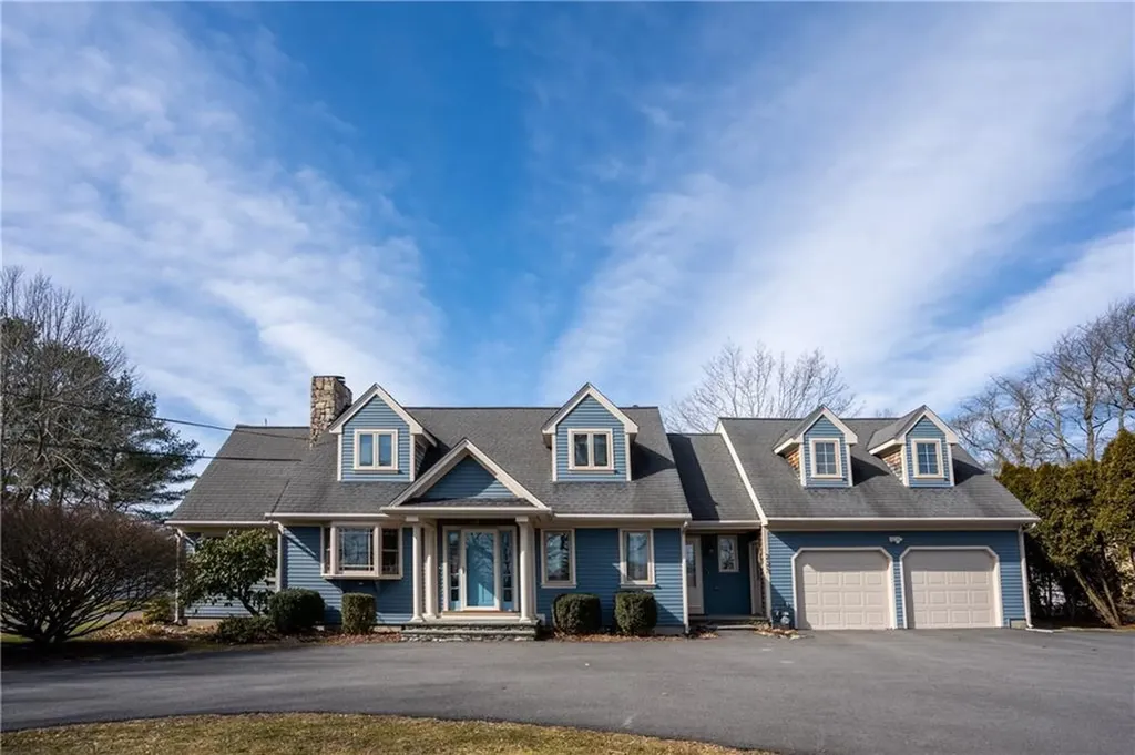 223 Wapping Road Portsmouth RI 02871