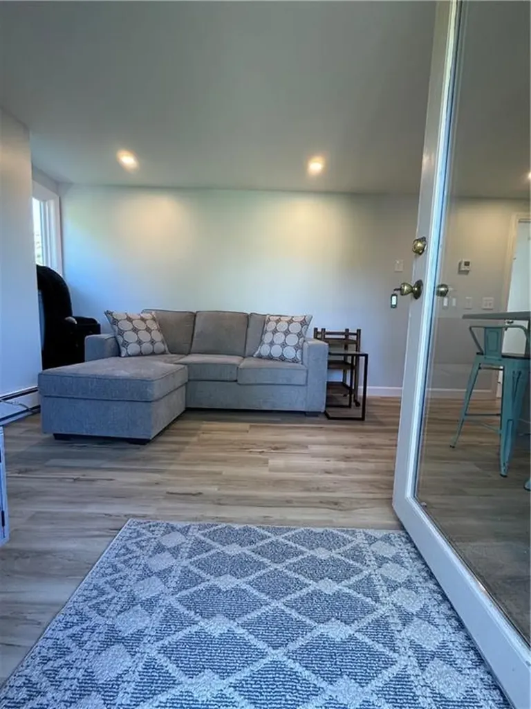 223 Wapping Road Portsmouth RI 02871