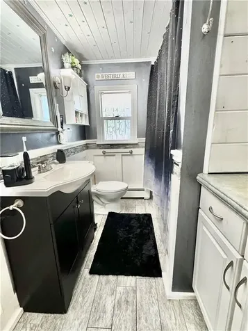 10 East Charles Street Charlestown RI 02813