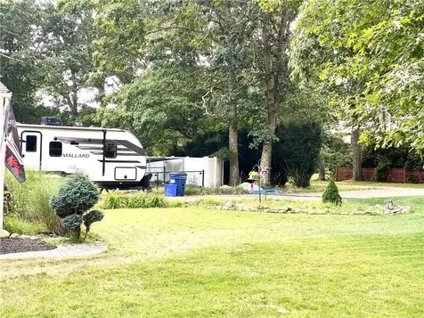 10 East Charles Street Charlestown RI 02813