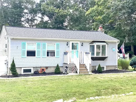 10 East Charles Street Charlestown RI 02813