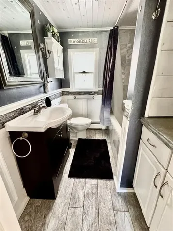 10 East Charles Street Charlestown RI 02813