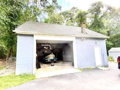 10 East Charles Street Charlestown RI 02813