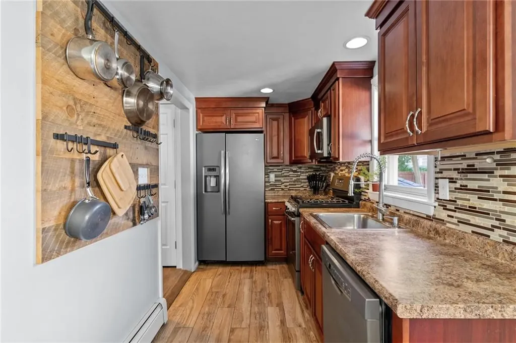 43 Parker Avenue Warren RI 02885