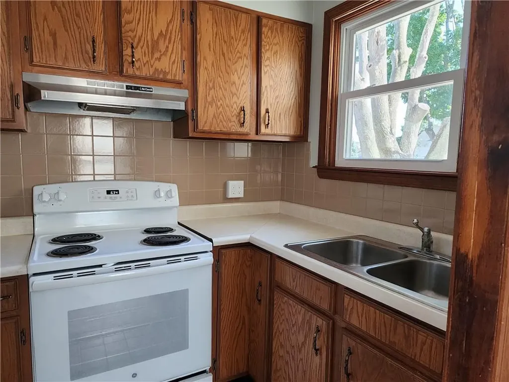 40 South Street Pawtucket RI 02860