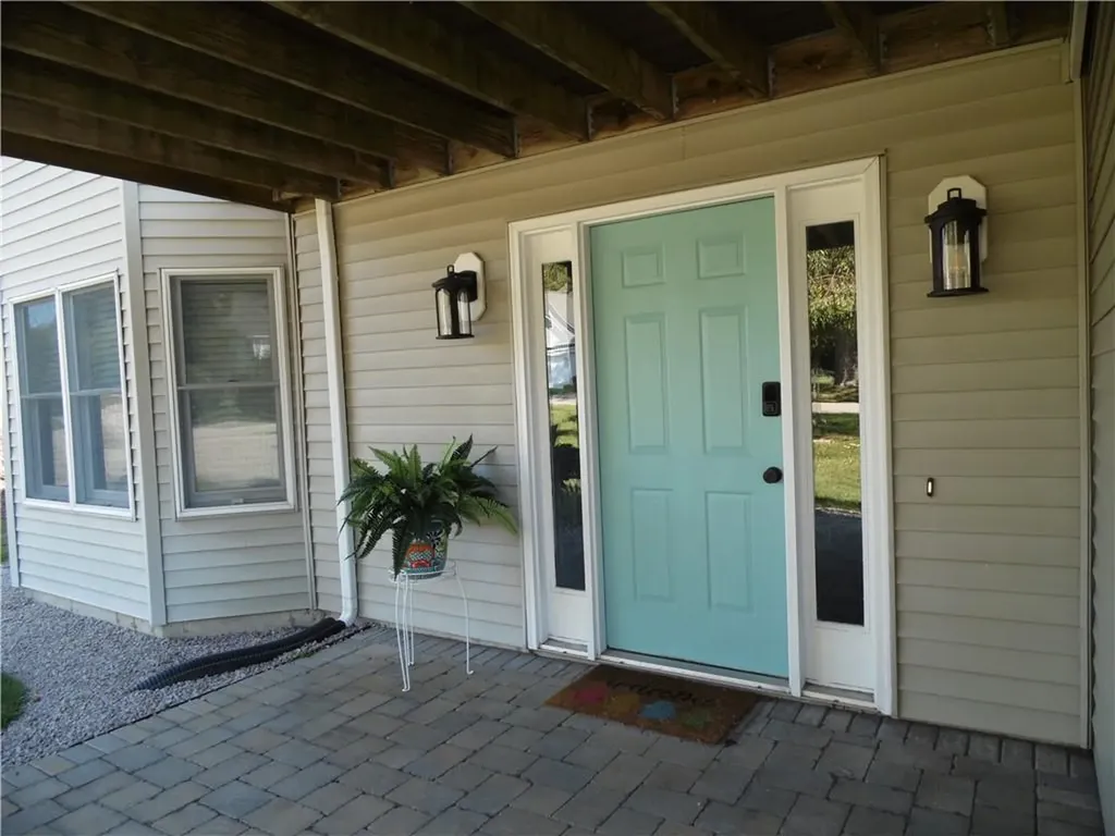 14 Juniper Avenue Westerly RI 02891