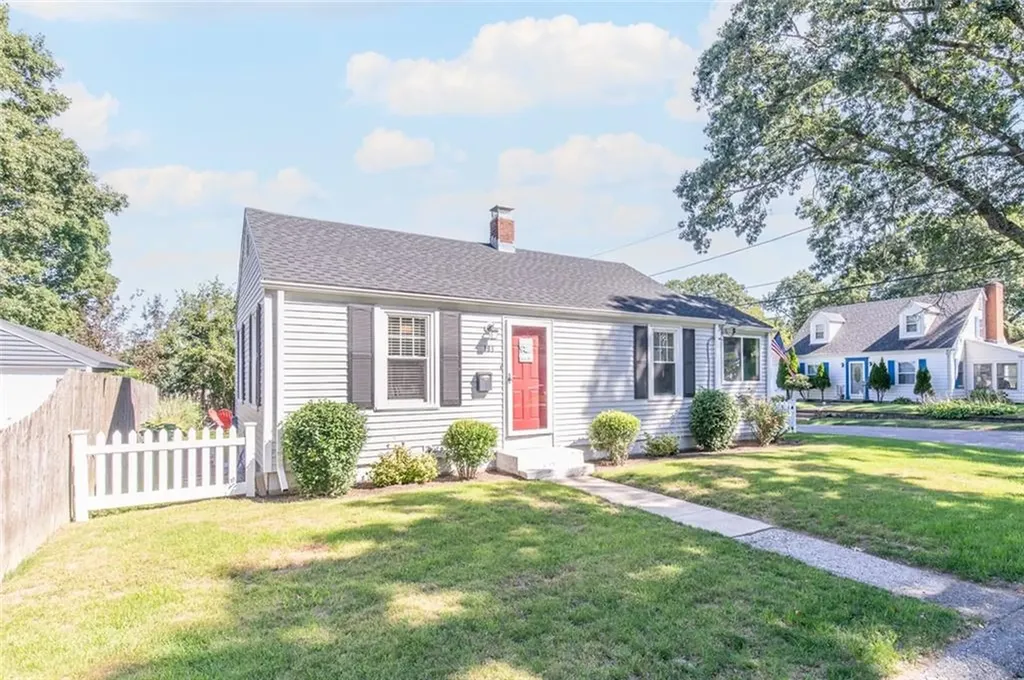 101 2nd Avenue Warwick RI 02888