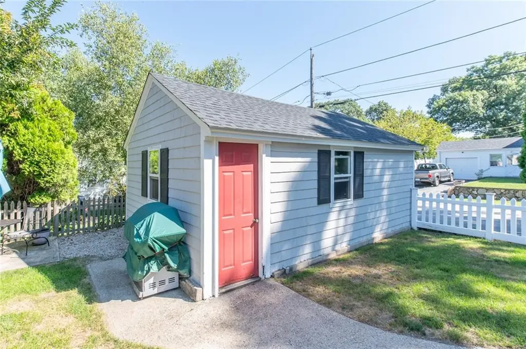 101 2nd Avenue Warwick RI 02888