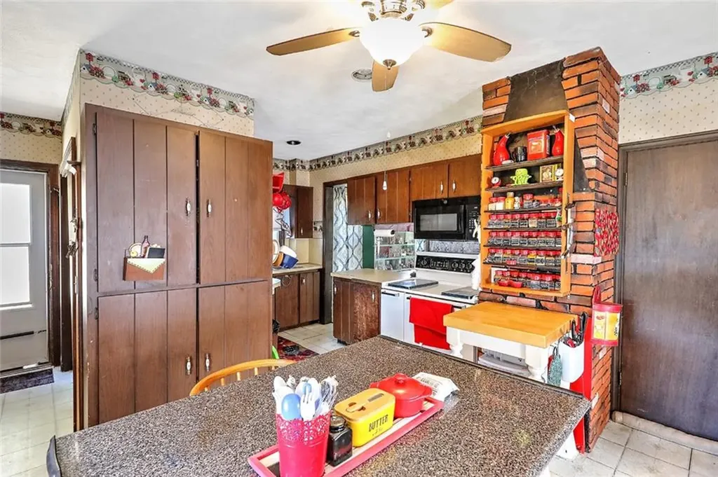 10 Highview Drive West Warwick RI 02893