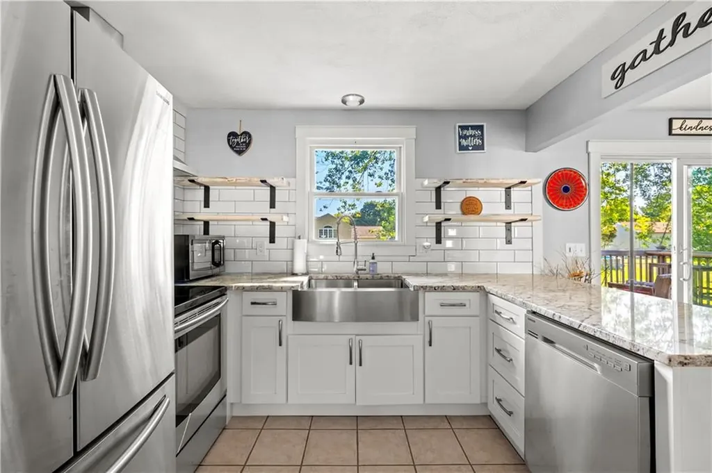 110 Brook Spring Drive Warwick RI 02889