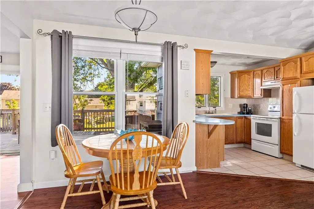 110 Brook Spring Drive Warwick RI 02889