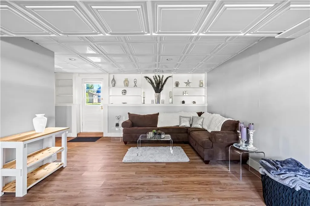 110 Brook Spring Drive Warwick RI 02889