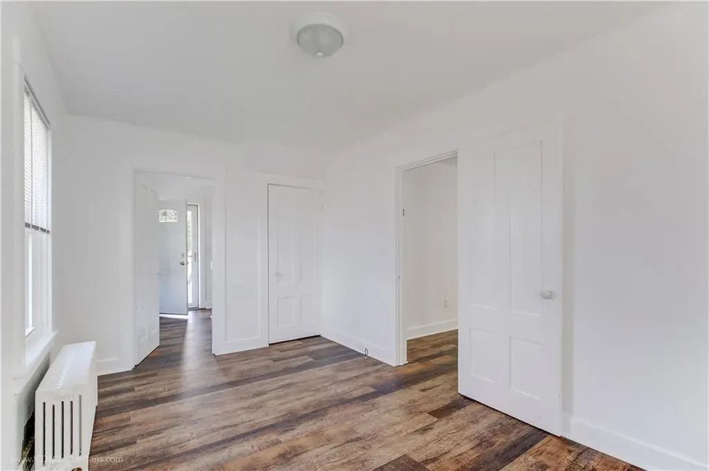 18 Paquins Lane Portsmouth RI 02871