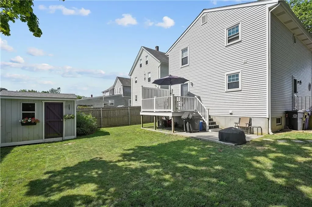 39 Wendell Street East Providence RI 02915