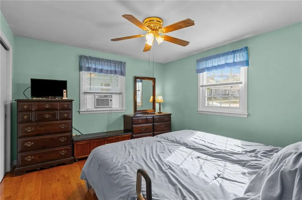 81 Pembroke Lane Coventry RI 02816