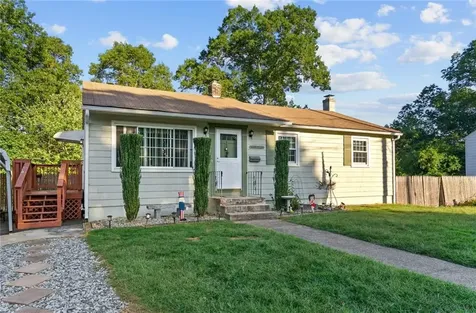 81 Pembroke Lane Coventry RI 02816