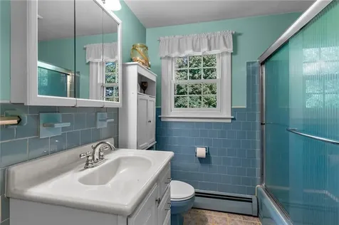 81 Pembroke Lane Coventry RI 02816